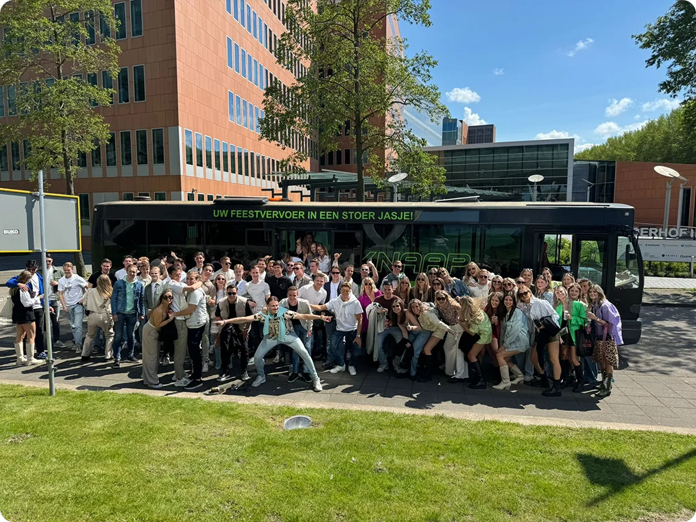 Een partybus huren