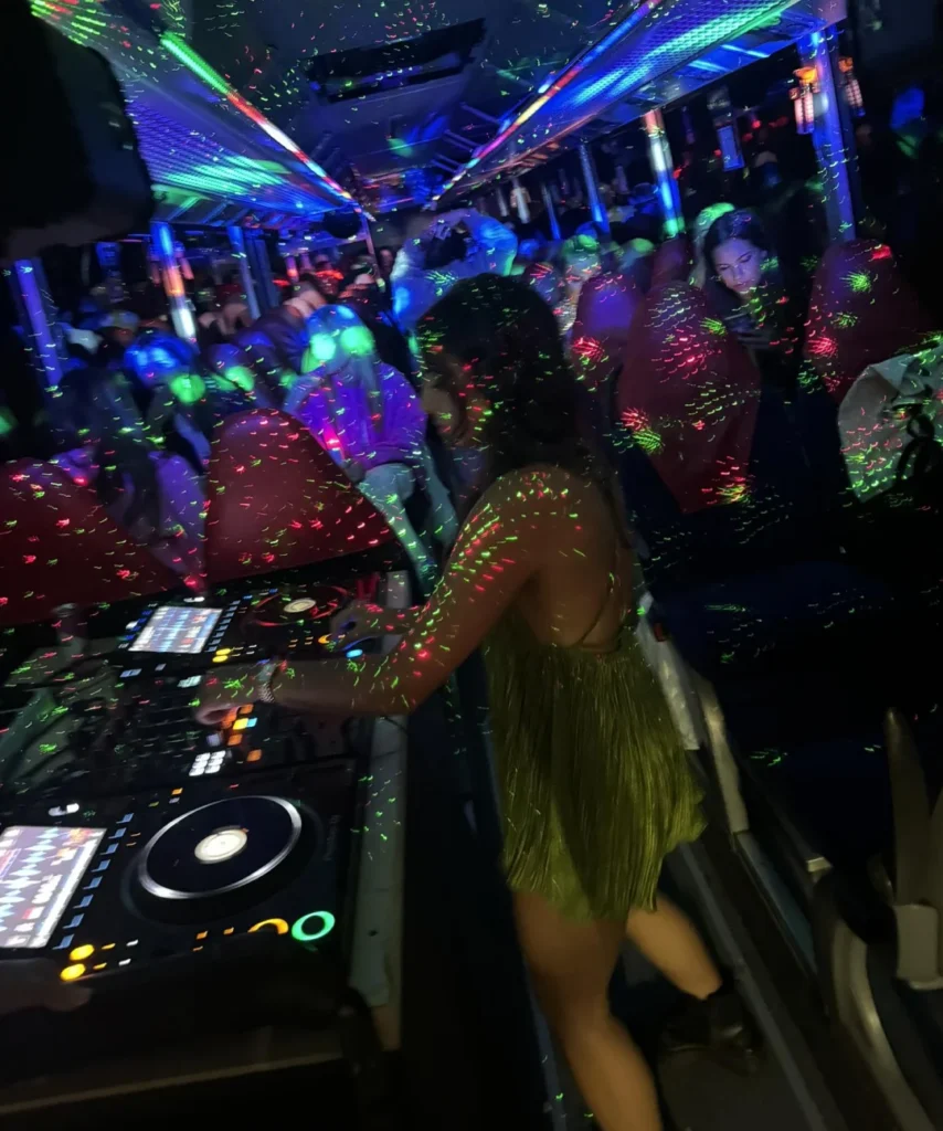 Partybus Huren in de regio Alphen aan den Rijn